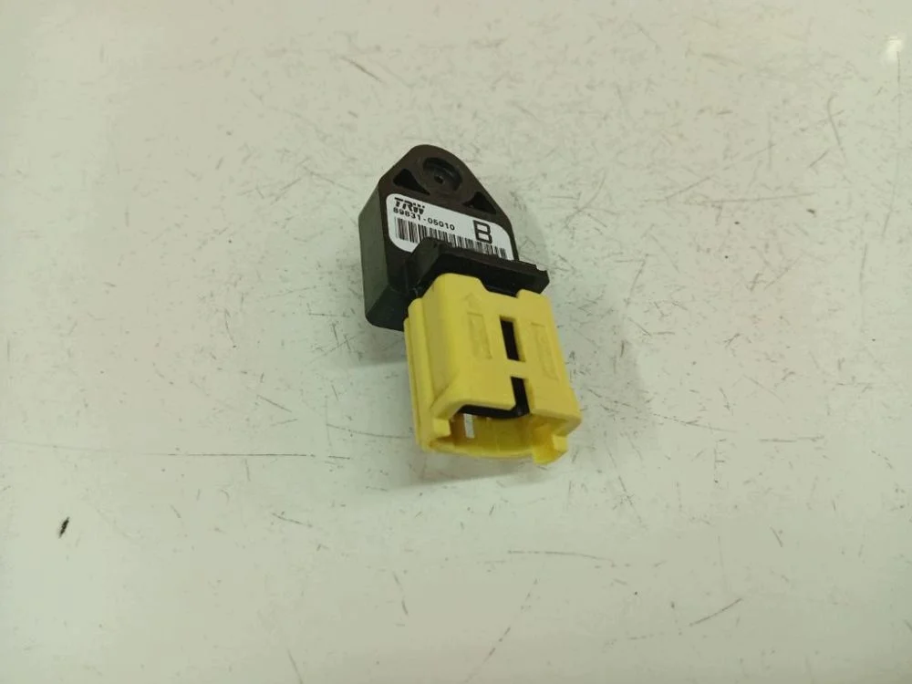 Sensor Airbag Toyota Avensis 8983105010