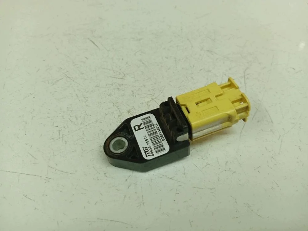 Sensor Airbag Toyota Avensis 8983305010