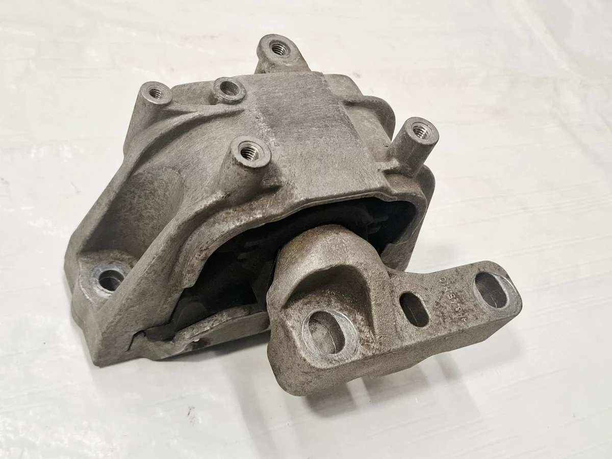 Engine Mount Skoda Superb II 1K0199262CB thumbnail 3