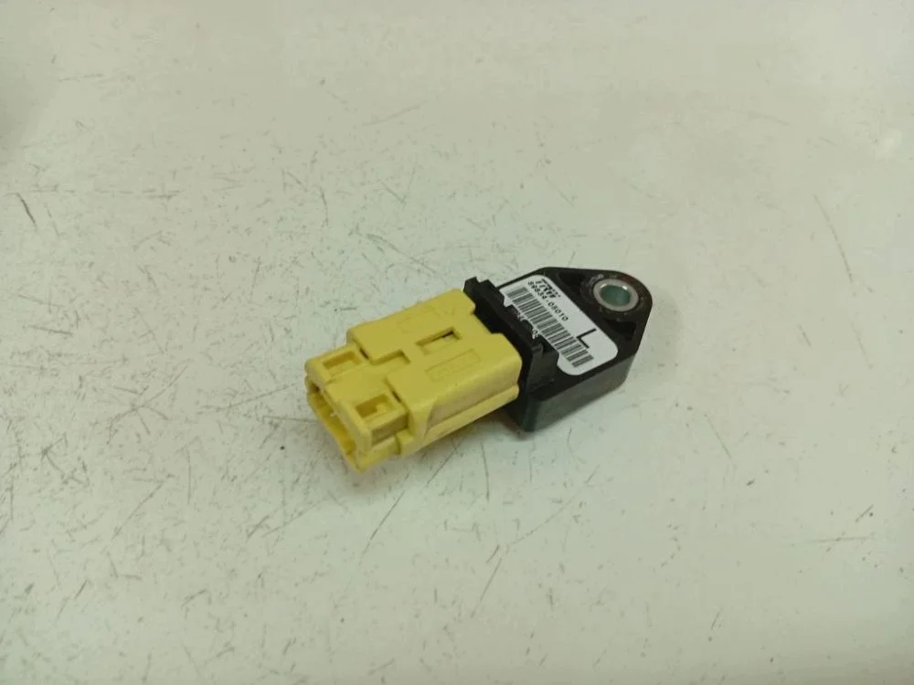 Toyota Avensis Sensor Airbag 8983405010