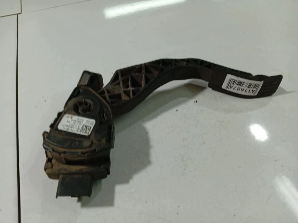 Elektroniskt gaspedal Citroen C3 1.4L 71433780
