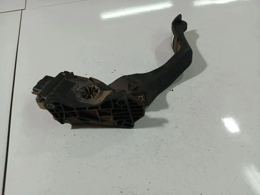 Pedale acceleratore Citroen C3 1.4L 71433780 image 4