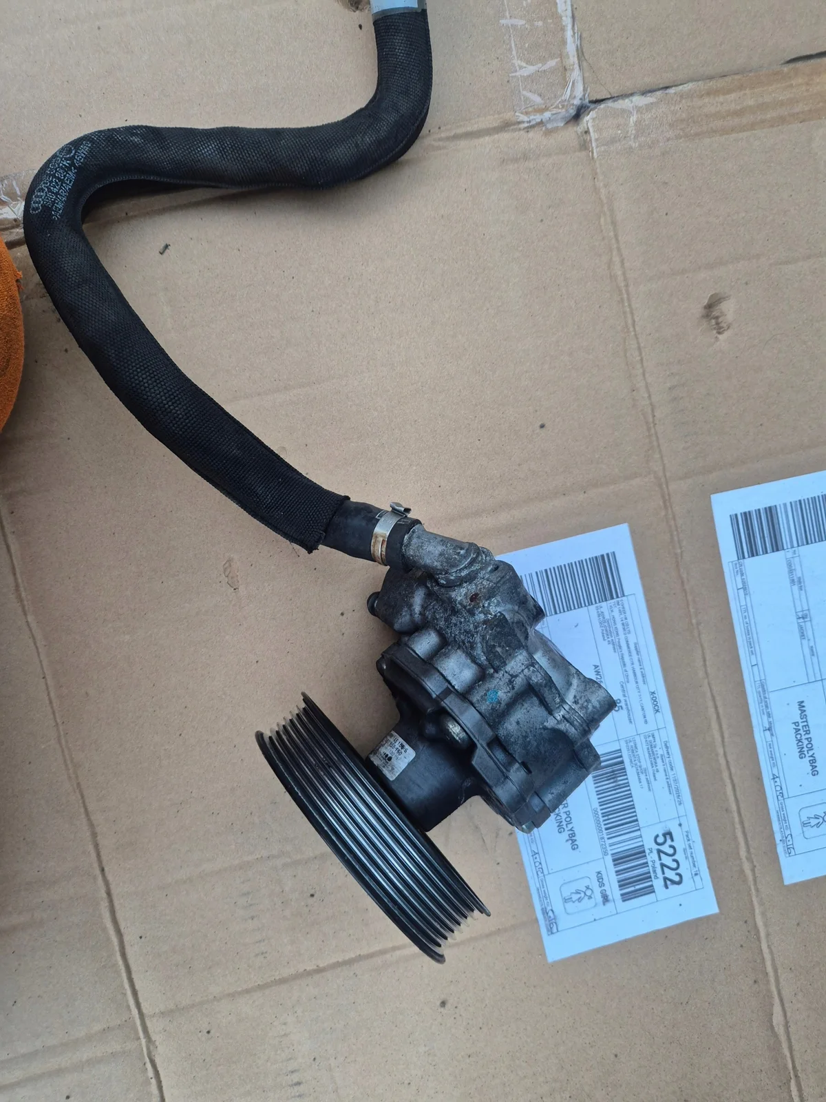 Servostyrningspump Audi Q5 8R 2.0 TDI 8R0145155S
