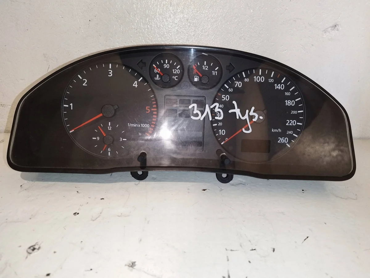 Cuentakilómetros Audi A4 S4 B5 8D 8D0919861AX