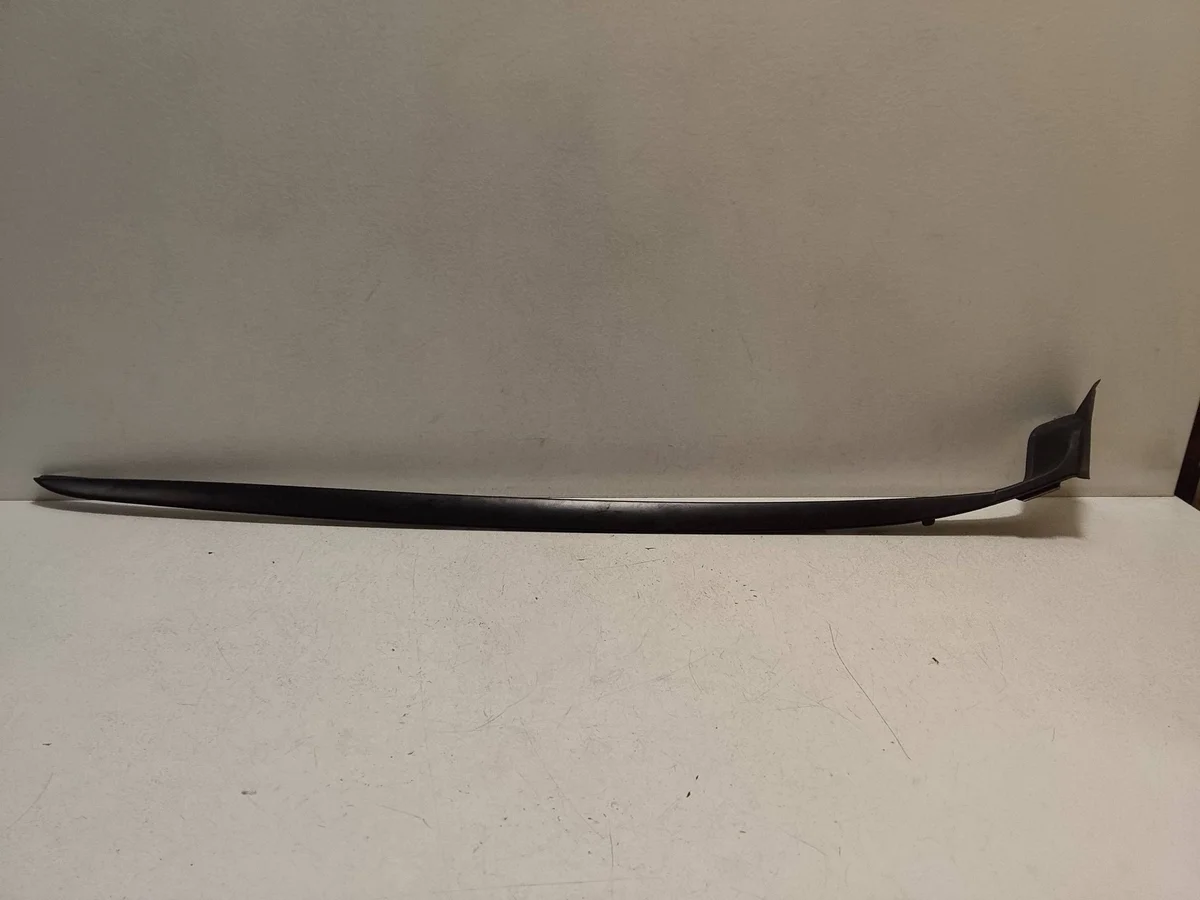 Lexus ES 300h Dichtung Frontscheibe Rechts VAL333610