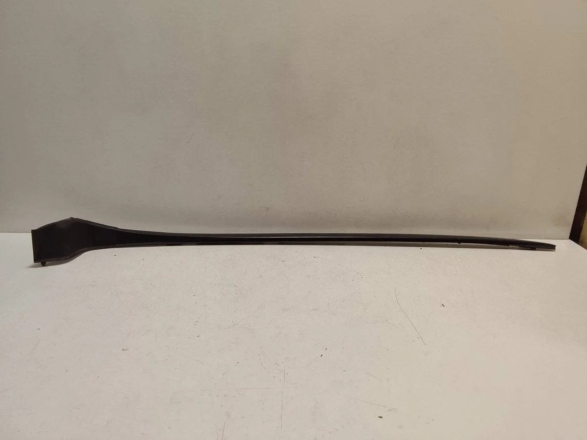 Front Windshield Seal Lexus ES 300h VAL333610