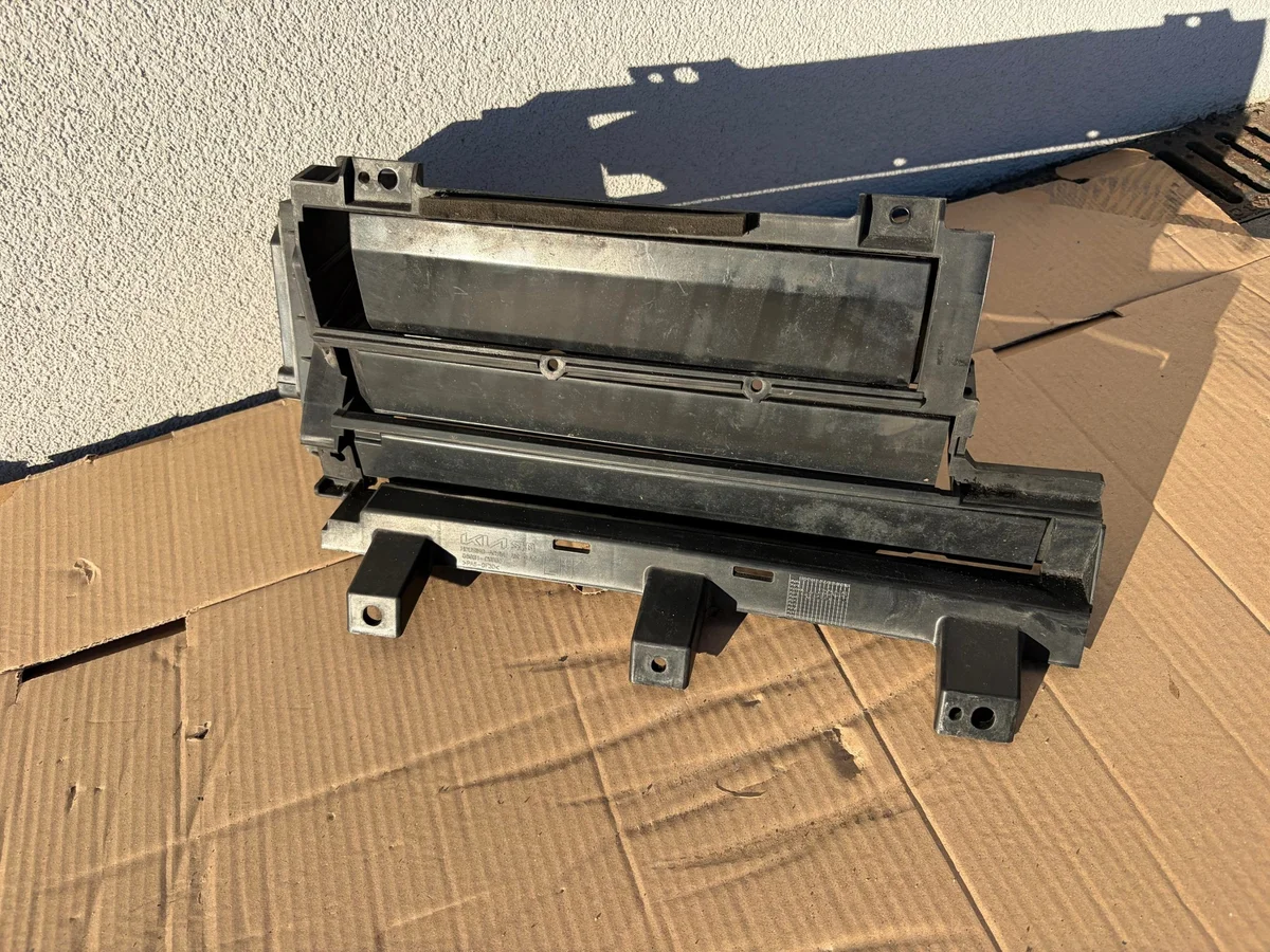 Volet d'air gauche KIA EV6 86981-CV000