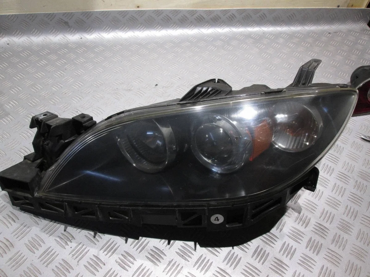 Scheinwerfer links Mazda 3 BK ENP4176