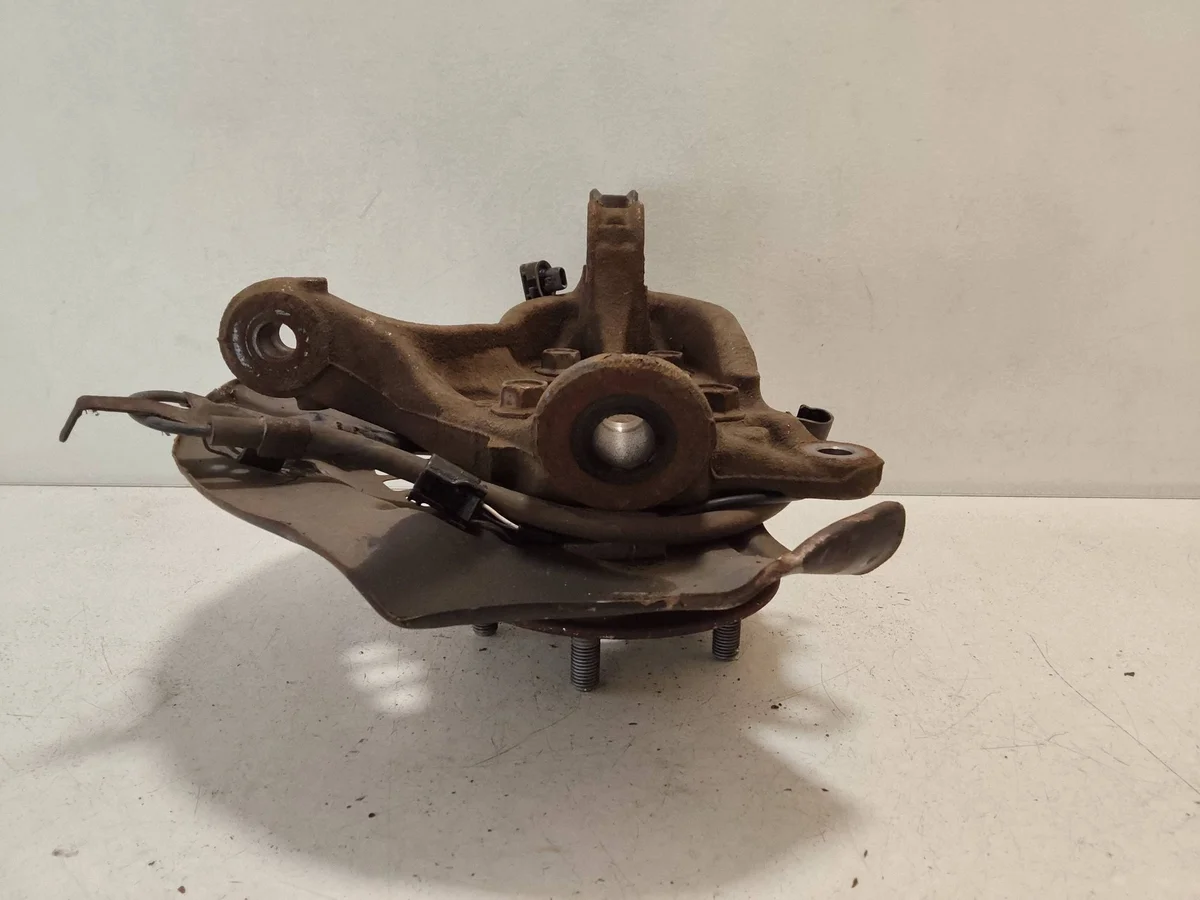 Lexus ES 300h Cubo Roda Dianteira Esquerda VAL333812 thumbnail 4