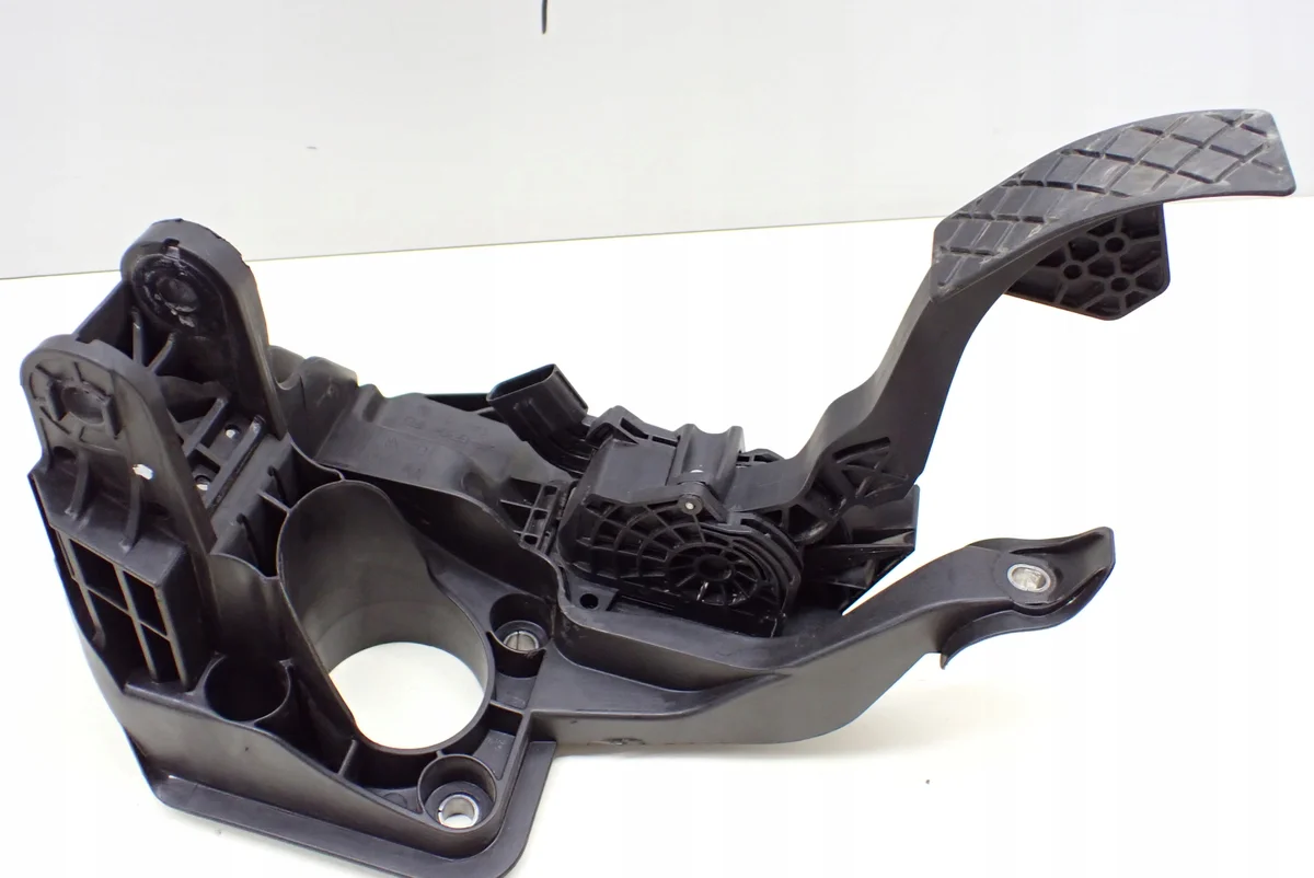 Pedal Acelerador Skoda Rapid II 1.6TDI 6R1721503H