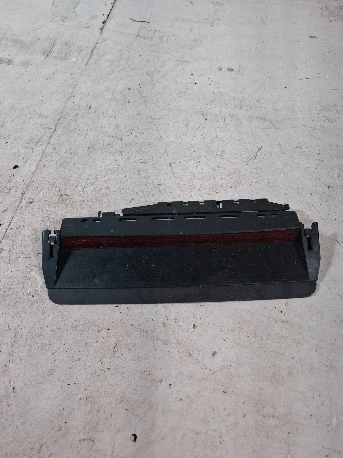 Volkswagen jarruvalojen lisävalo OE 3C8945087B