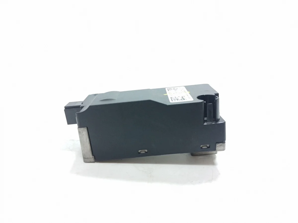 Ohjauspylvään lukitusmekanismi Mercedes C W205 A0999004101