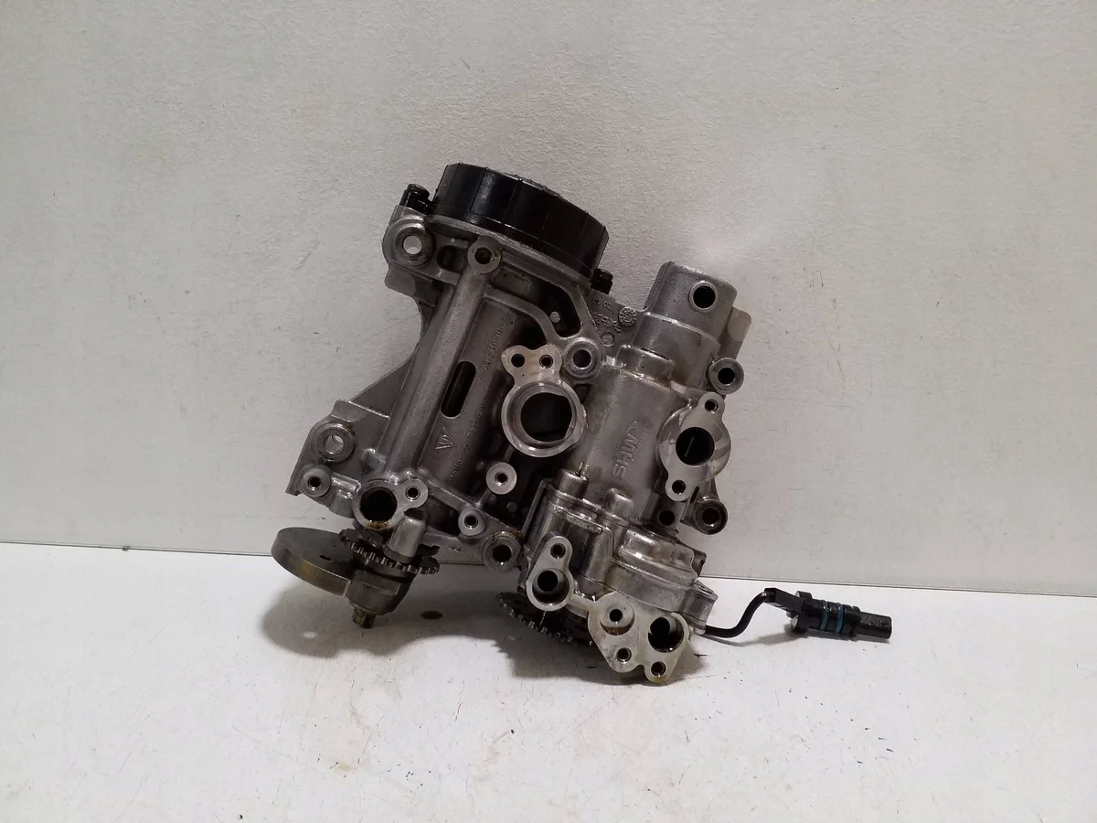 Porsche Macan (95B) Oliepomp 94610701361