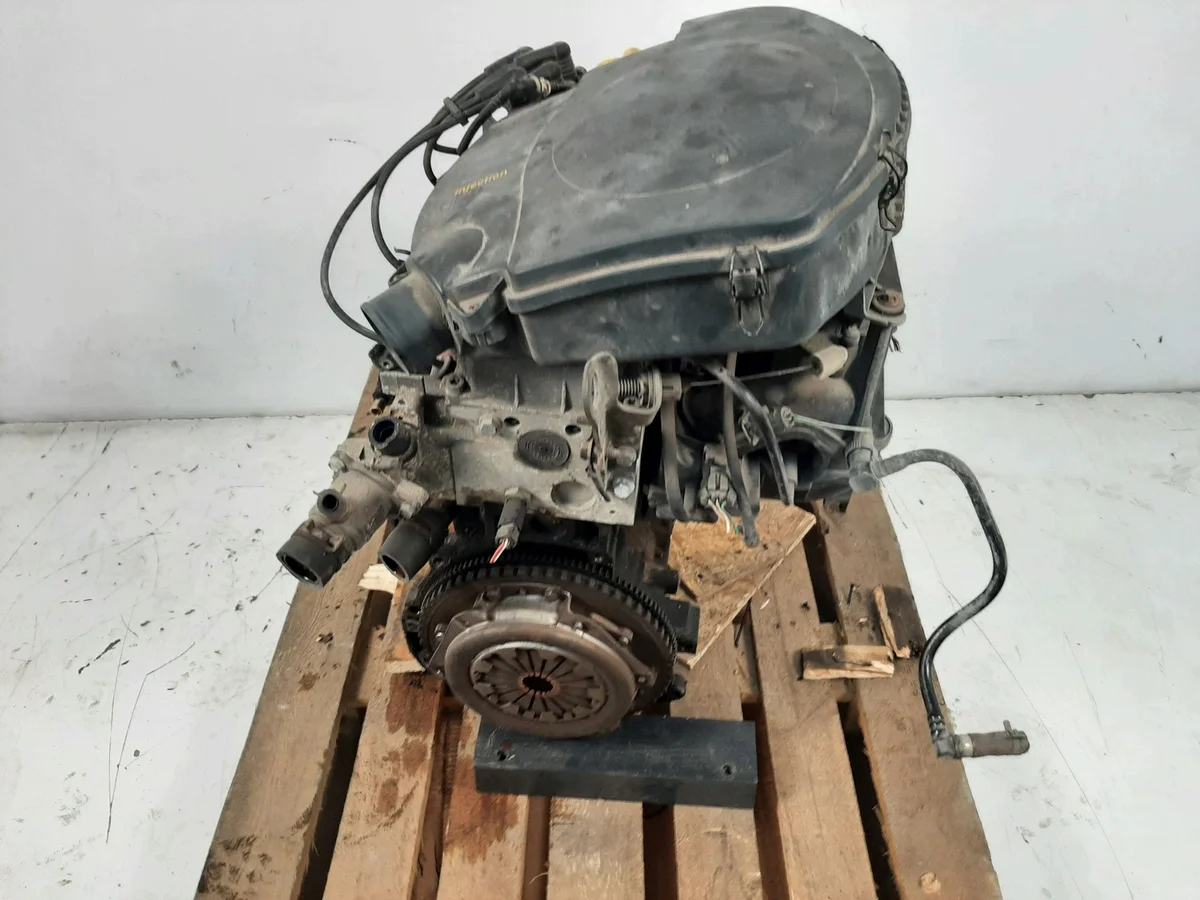 Renault Thalia Engine K7J700 1.4 8V thumbnail 1