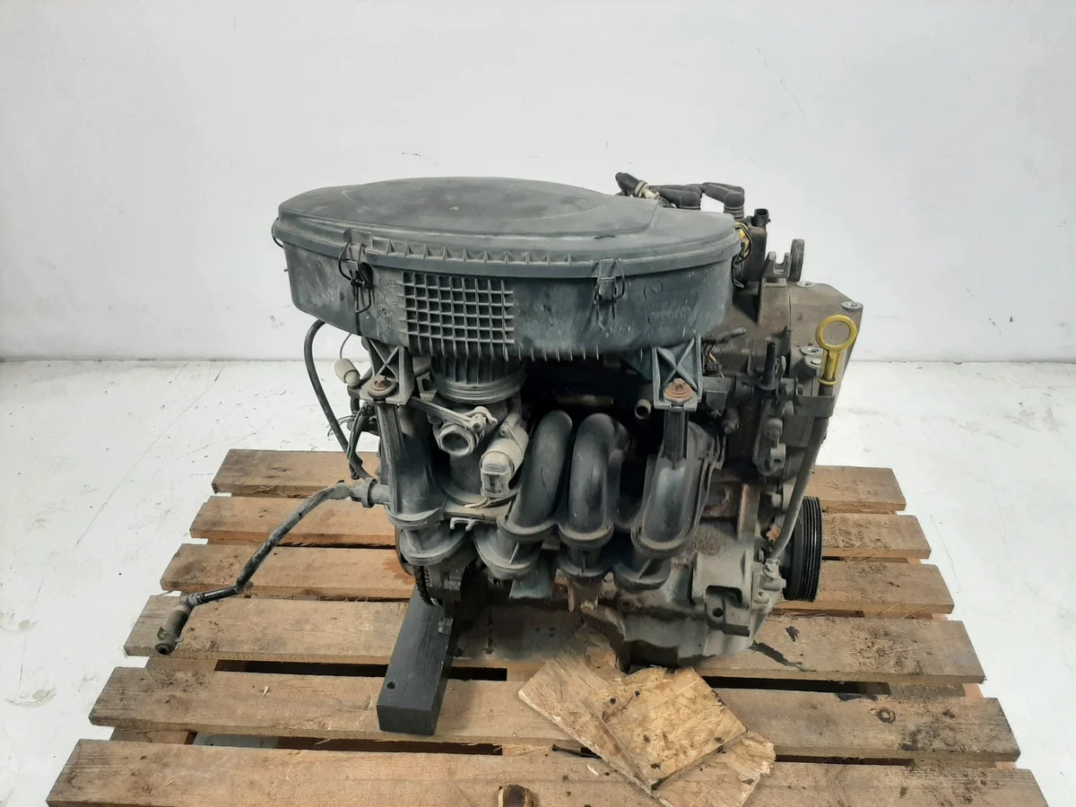 Renault Thalia Engine K7J700 1.4 8V thumbnail 6