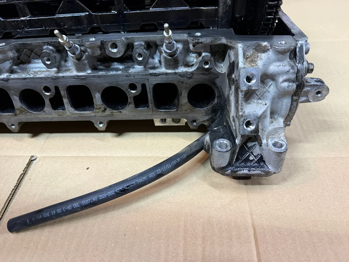 Sylinterikansi Mercedes R654016 2.0 diesel image 7