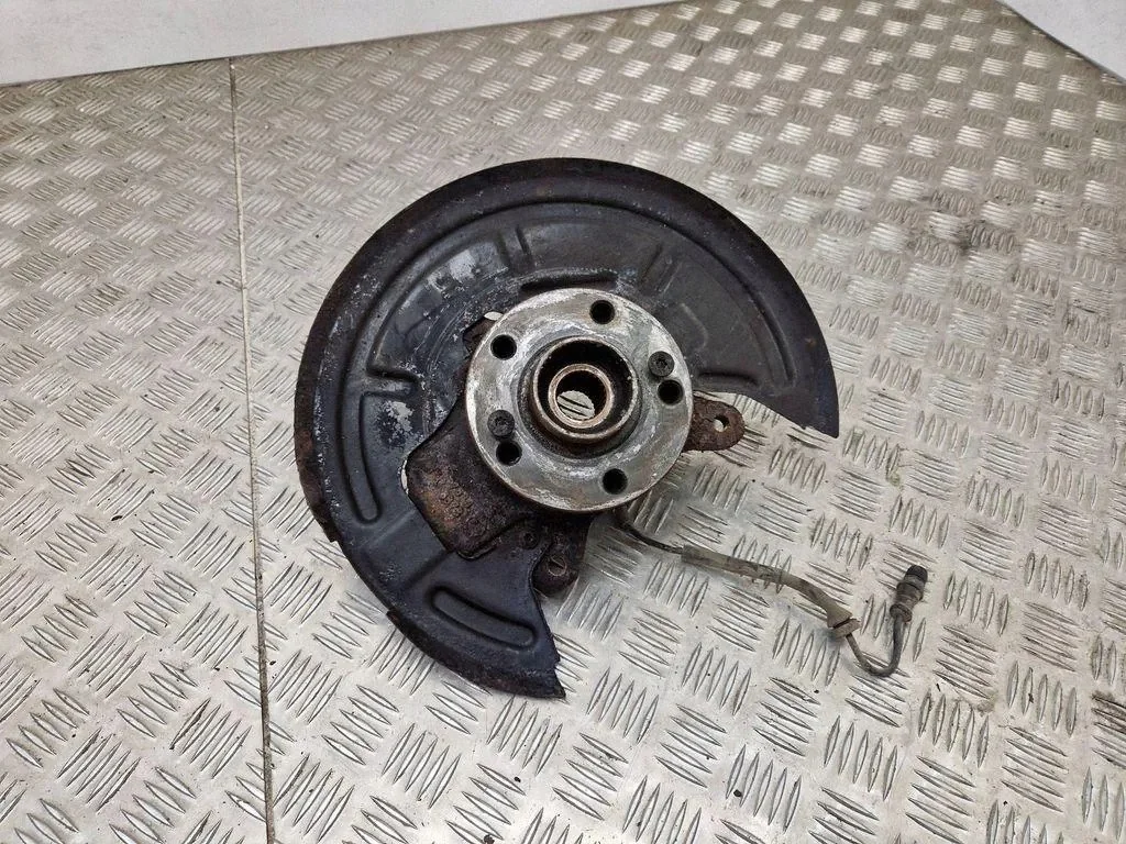 Front Wheel Hub Right Renault Espace IV 8200883430