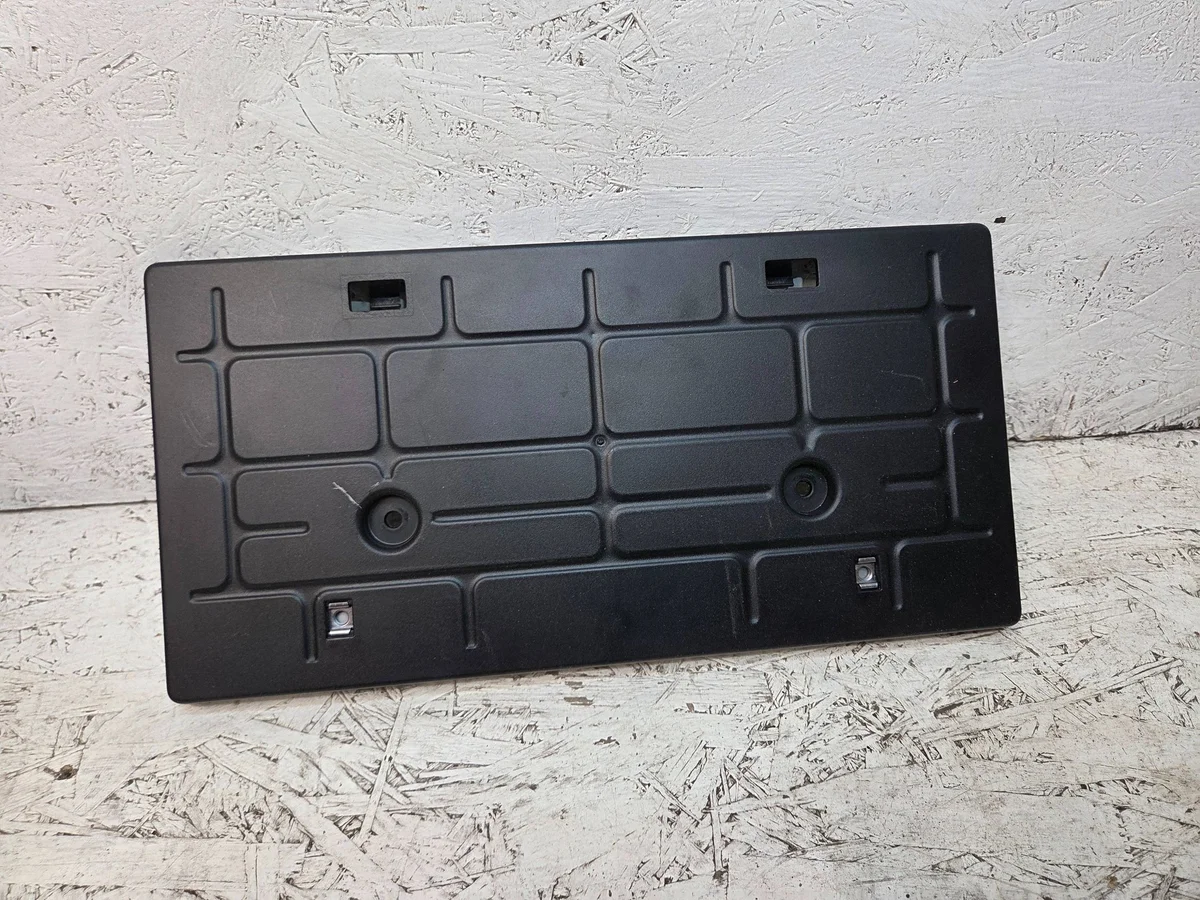 Soporte matrícula Audi Q3 83F 83F807287