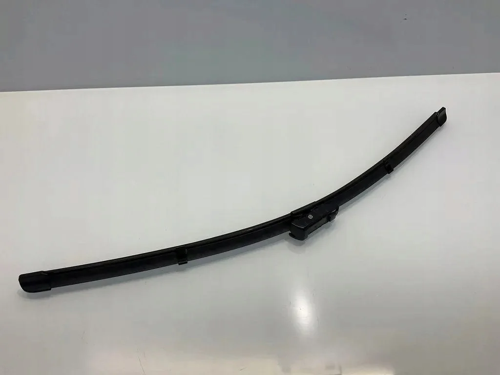 Pyyhin Porsche Macan 95B 95B955435C