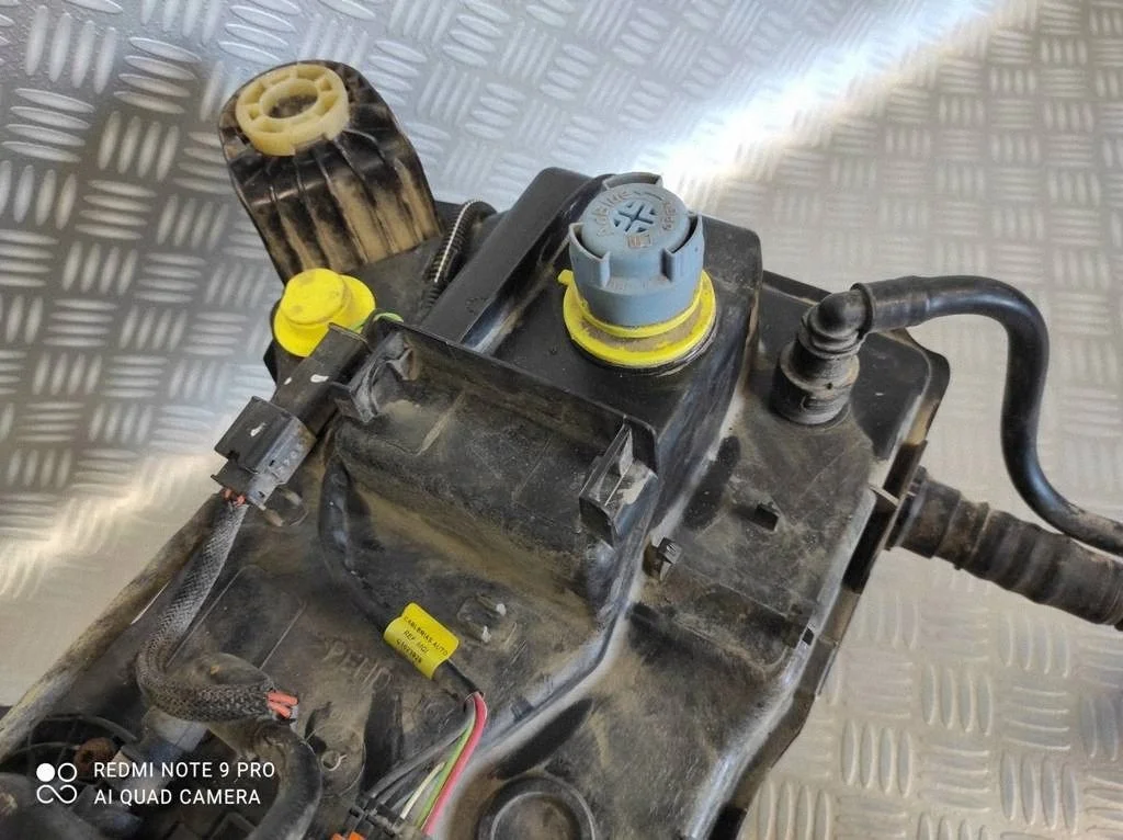 AdBlue tank Citroen 9818531680 image 9