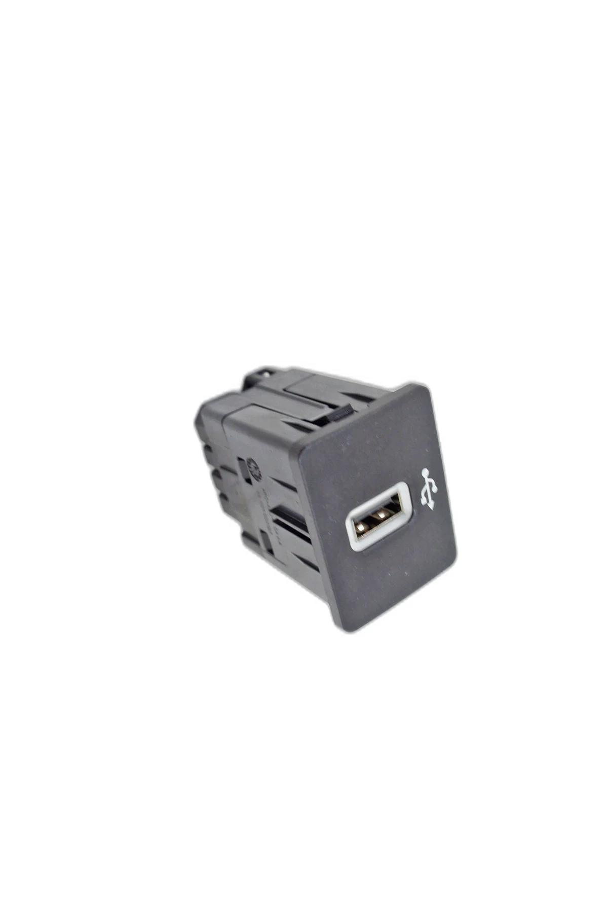 USB-portti Ford Focus Mk4 HS7T-14F014-AE