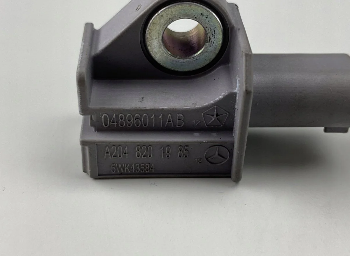 Sensor de impacto derecho Dodge Journey 04896011AB