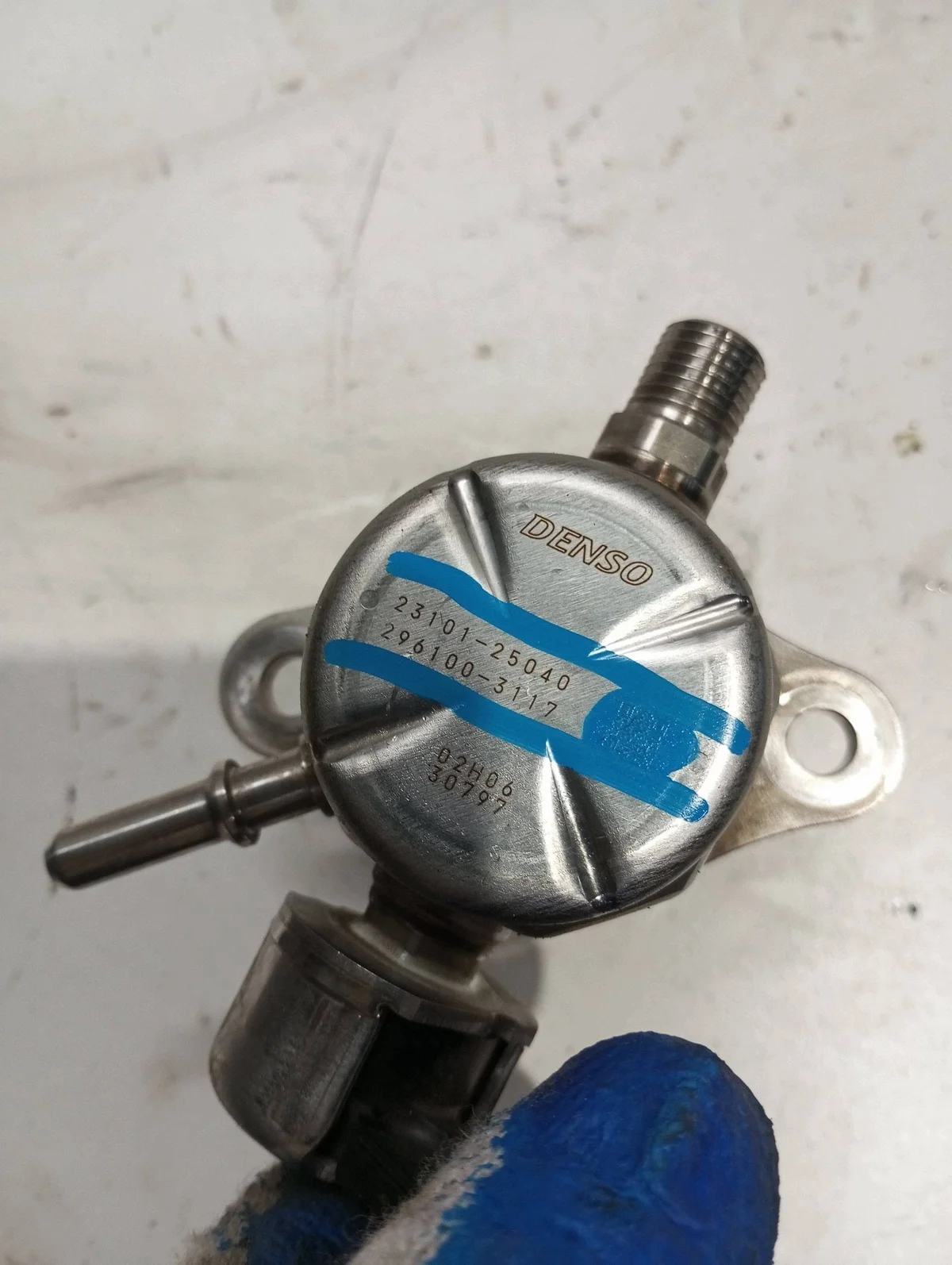 Bränsleinsprutningspump Toyota RAV 4 2310125040