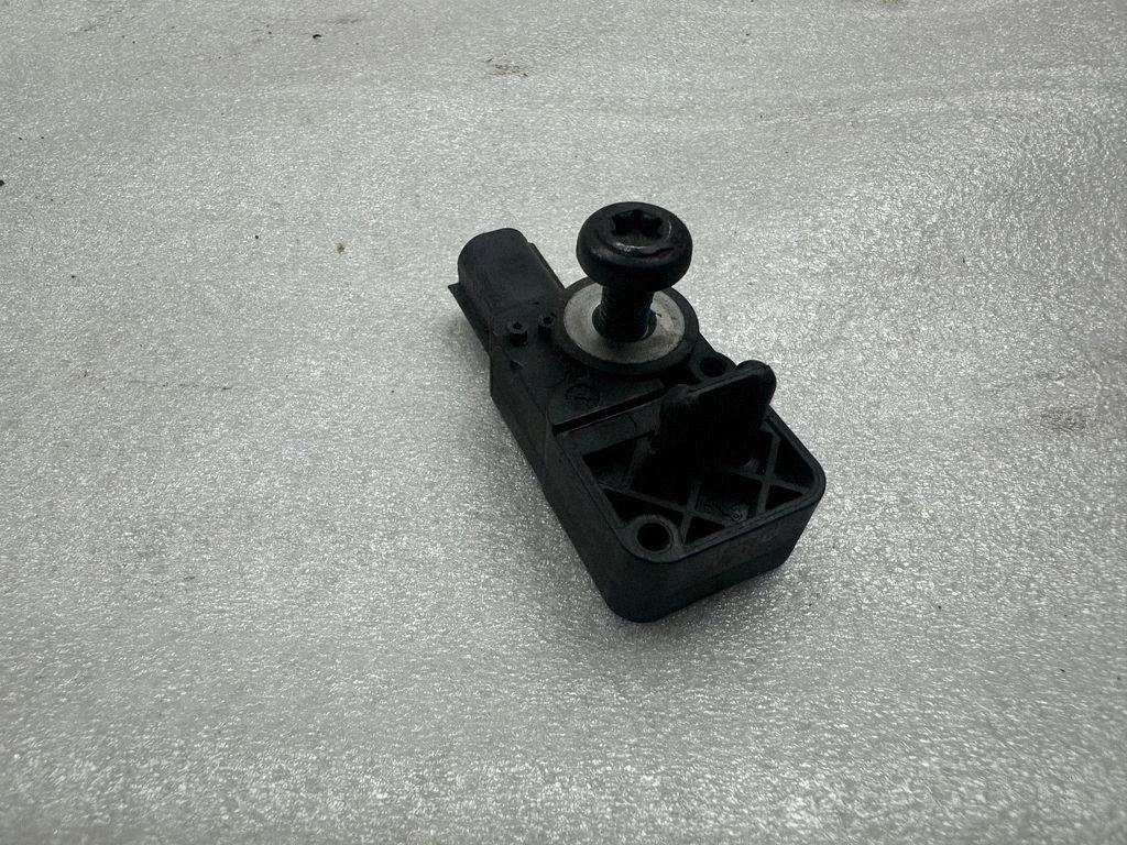 Törmäysanturi Chevrolet Camaro 38529200