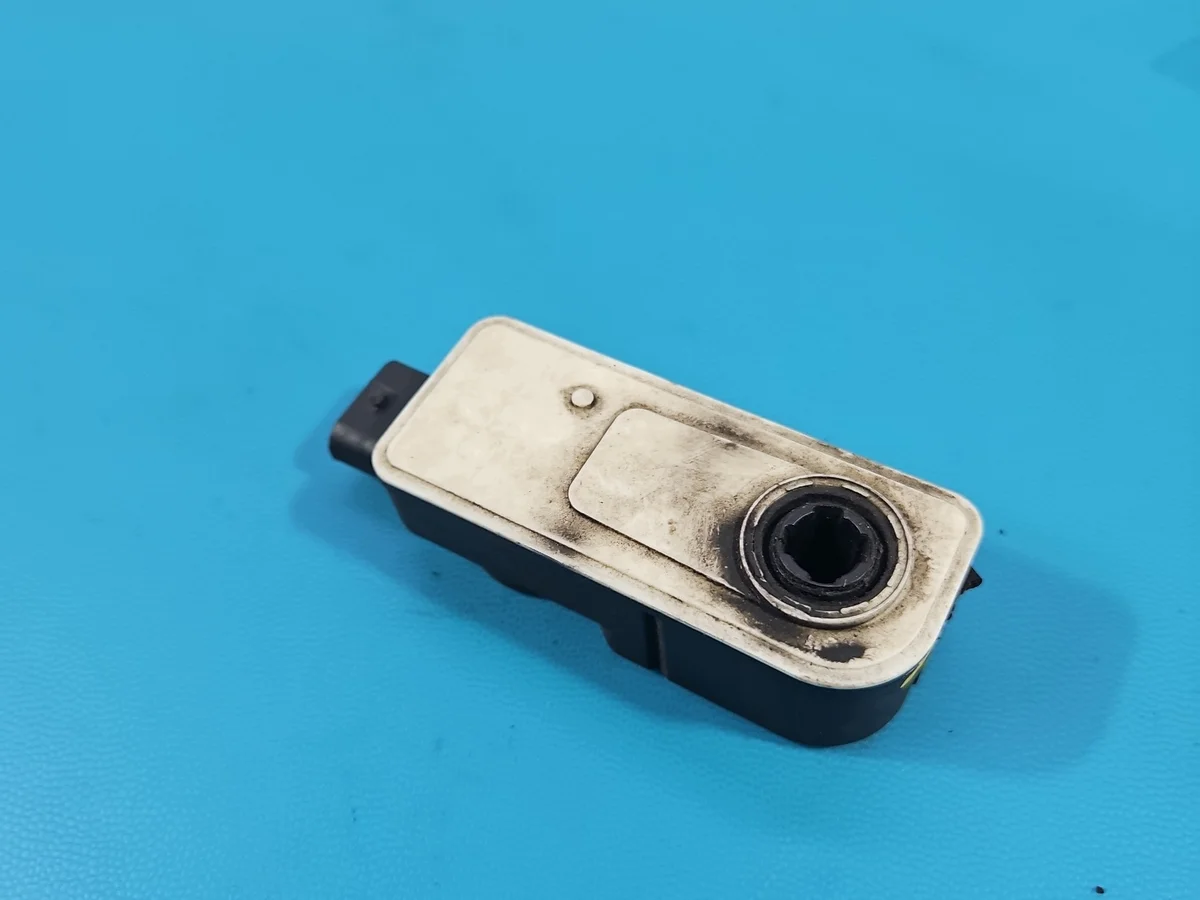 Tesla Model Y Fläktmotor 1097767-00-B