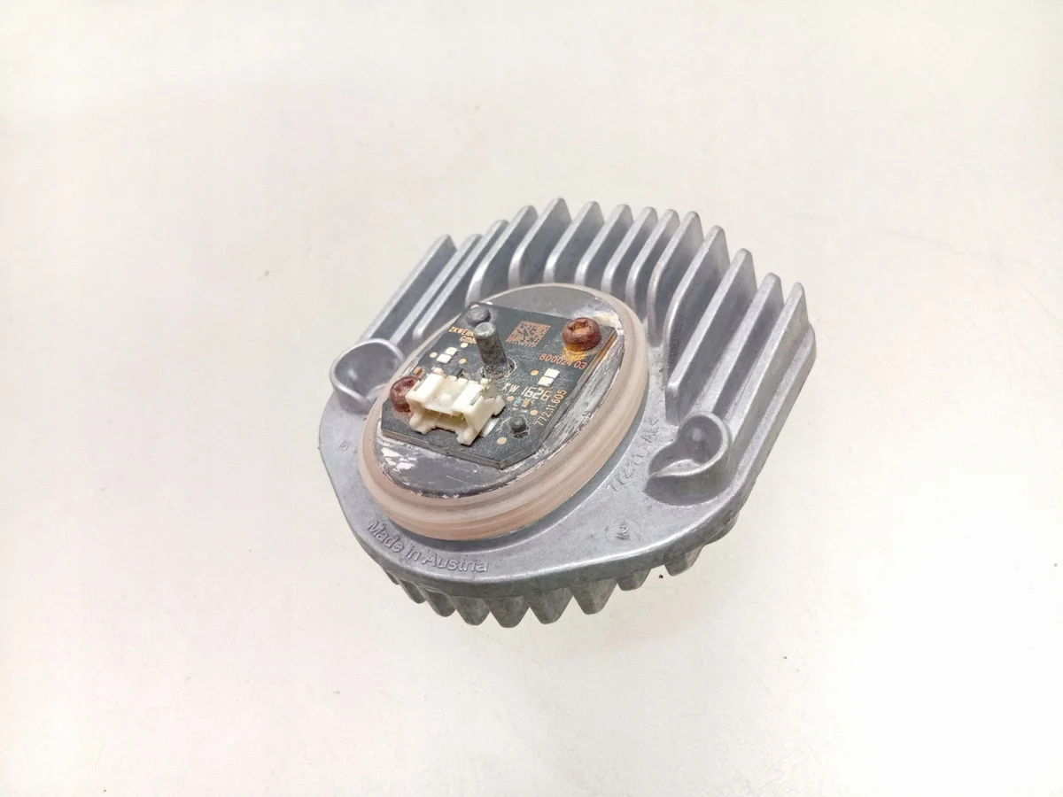 BMW 7 G11 G12 LED Headlight Control Unit 74086999