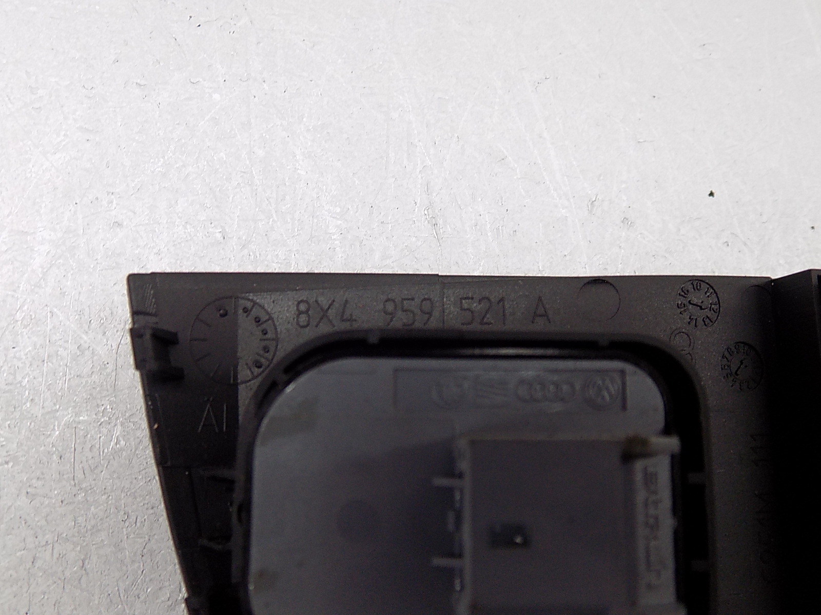 Panel interruptor elevalunas espejos 8X4959521A 8U0959851 - Audi A1 8X Q3 8U image 5