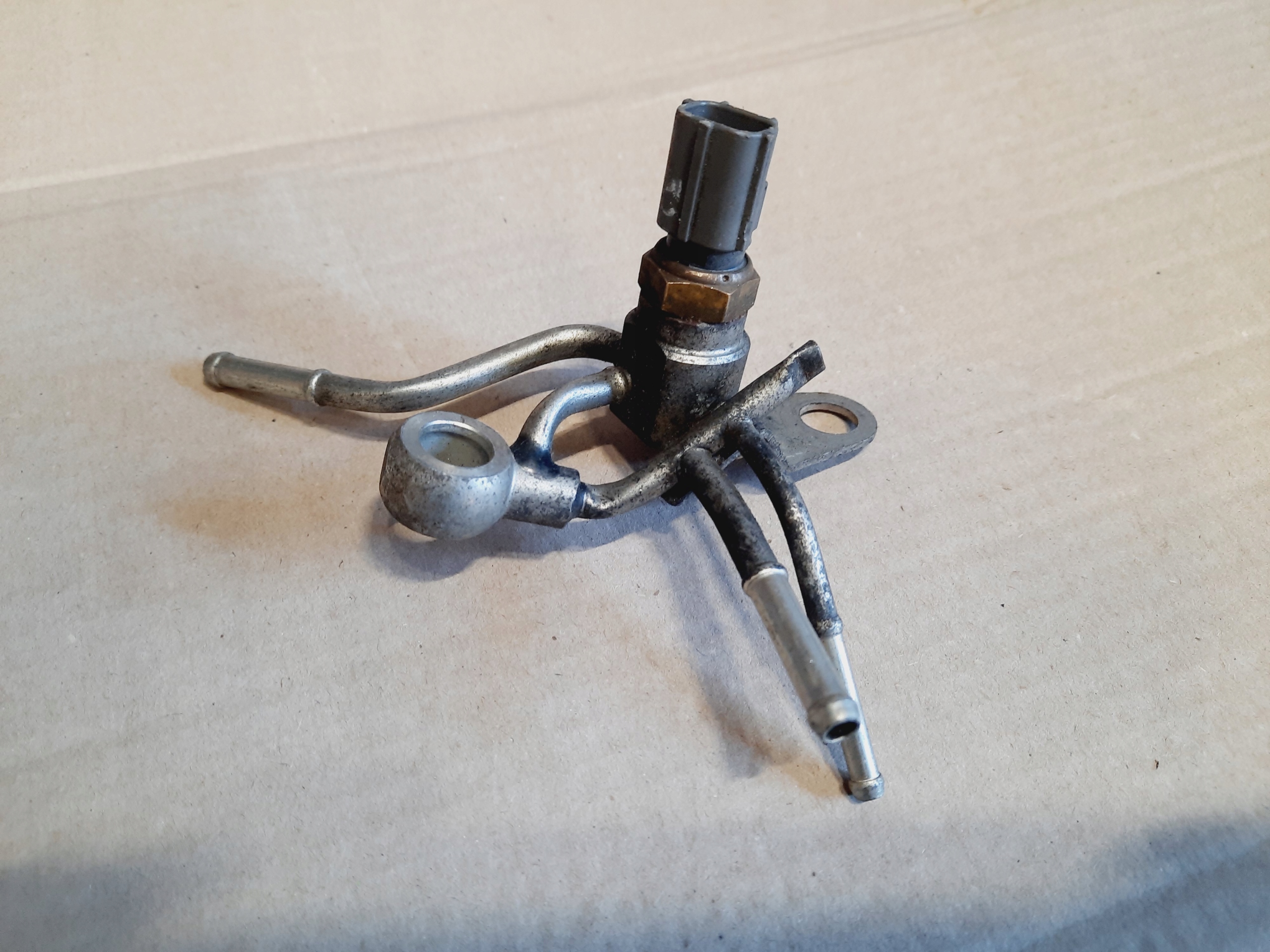 Polttoainejakelusensori OEM 179730-0100 Mazda 6 CX5