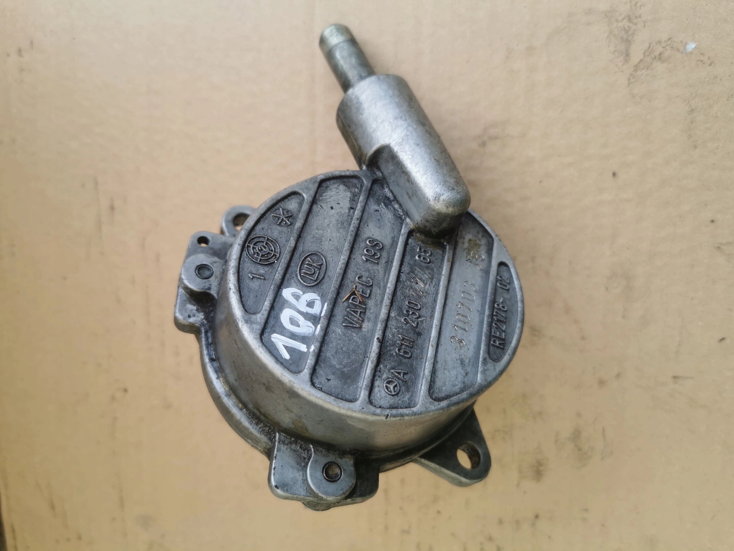 POMPA VACUM WAKUM LUK MERCEDES SPRINTER 2.2 2.7 CDI A6112300265