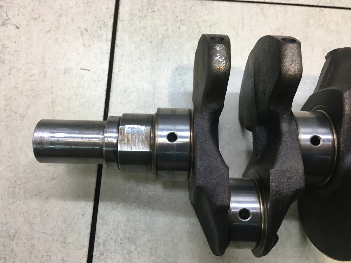 Kampiakseli Mitsubishi Carisma 1.8 16V GDI
