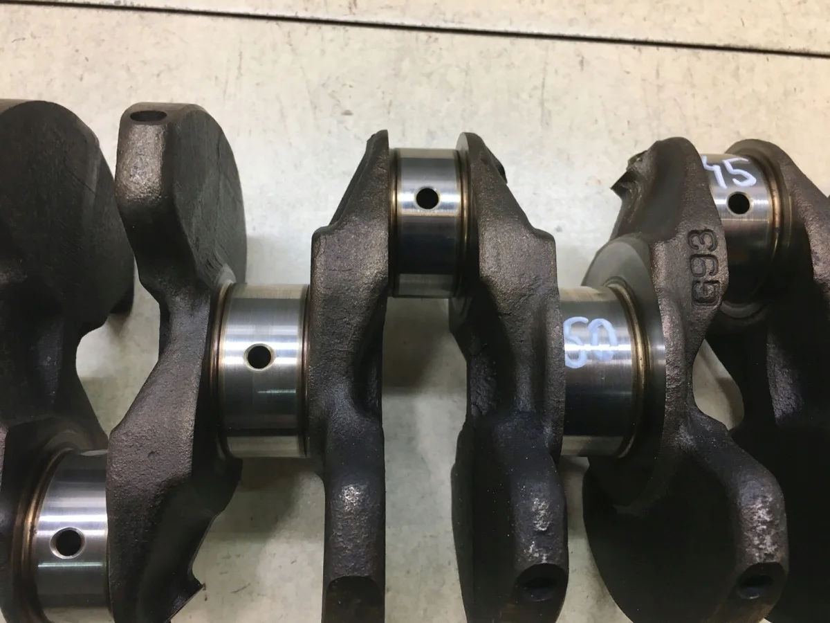 Virabrequim Mitsubishi Carisma 1.8 16V GDI Usado image 3