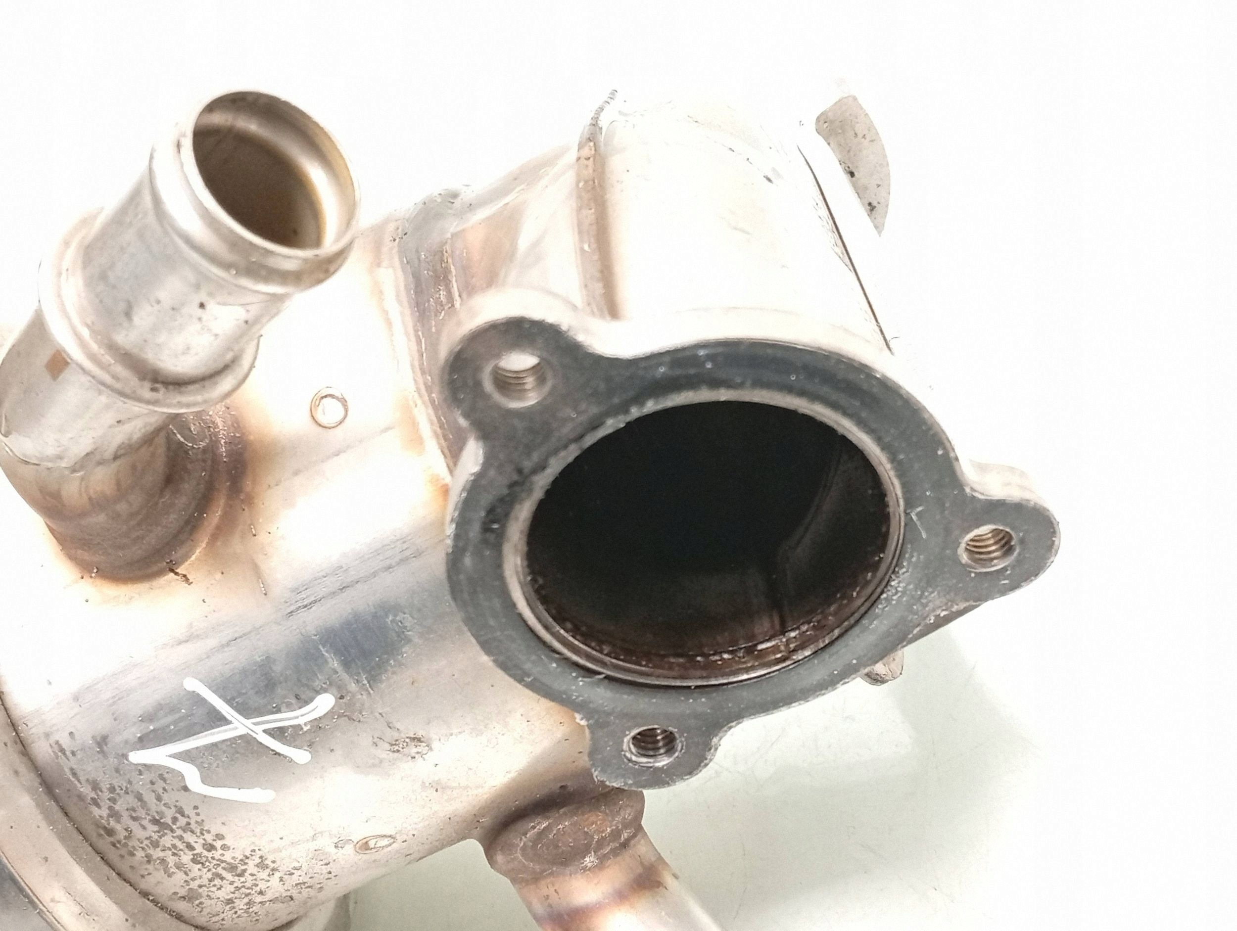 Refroidisseur EGR d'occasion OEM 04L131512BQ Passat B8 image 5