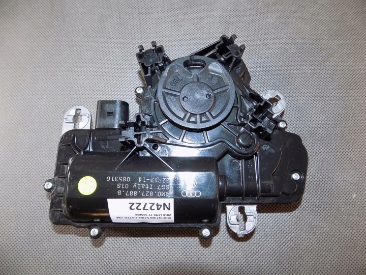 AUDI Q7 4M Takaosan veto 4M0955407A