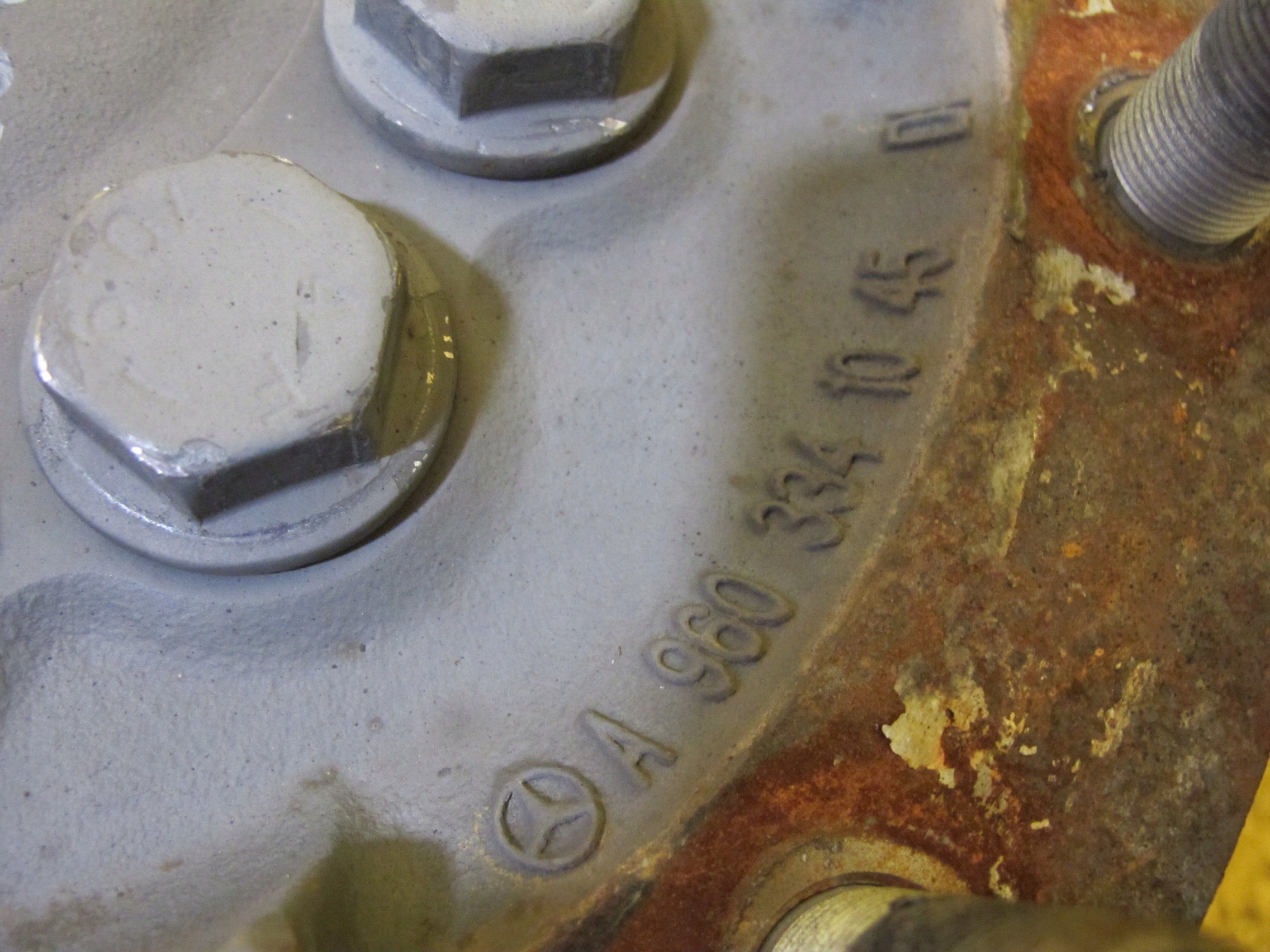 Actros MP4 Front Brake Disc Hub Plate A9603341045 image 8