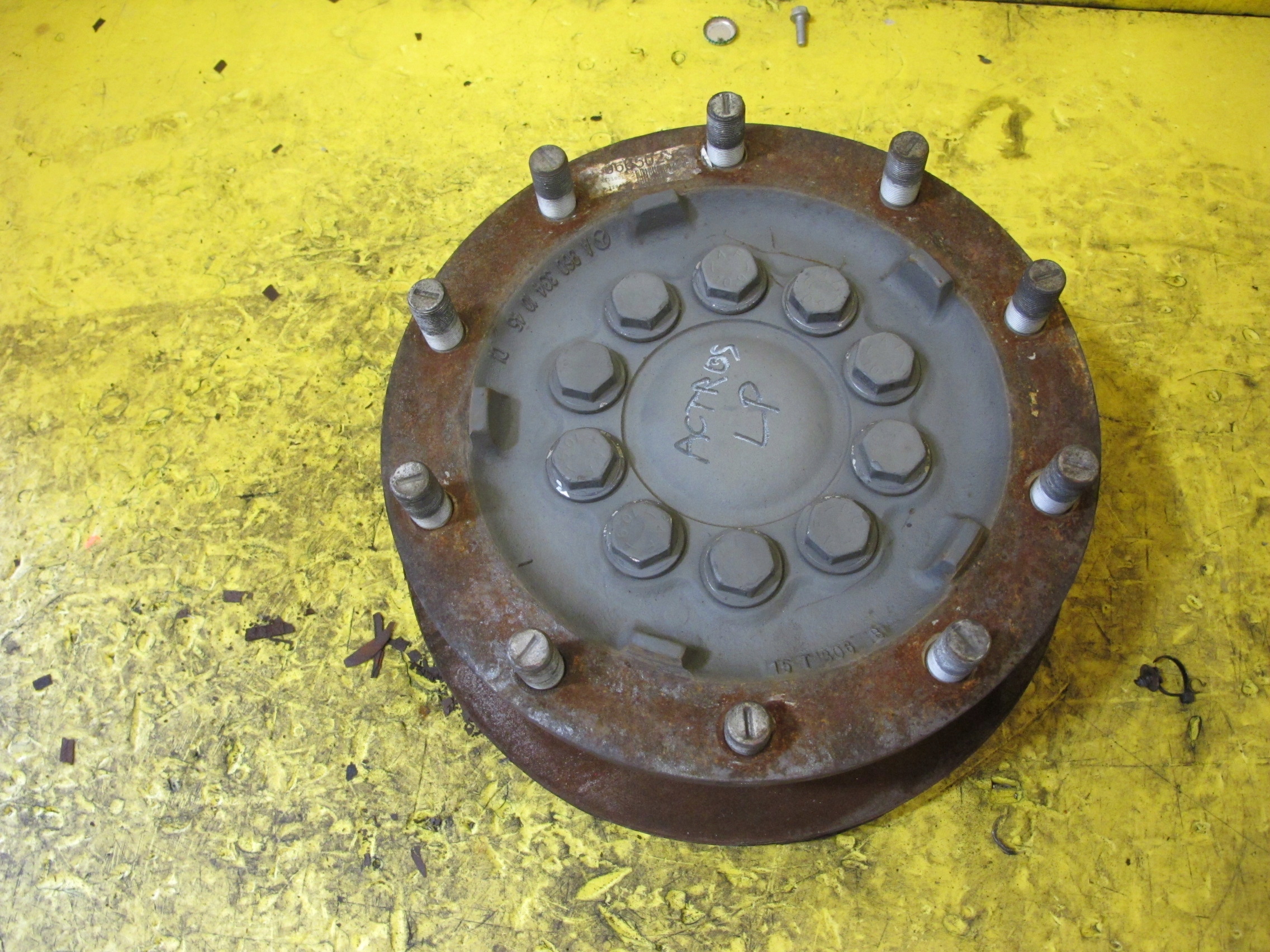 Actros MP4 Front Brake Disc Hub Plate A9603341045 image 10
