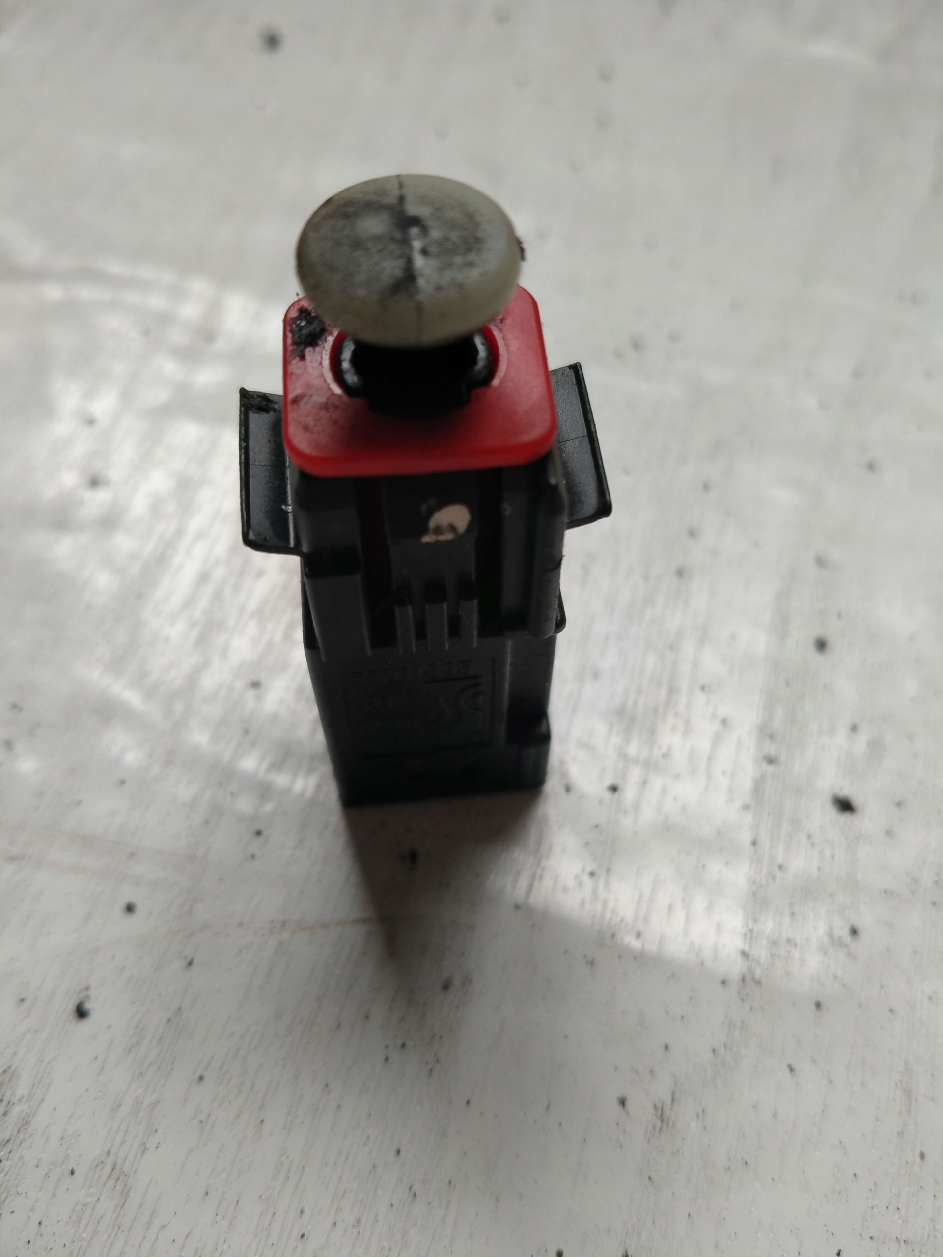 Remlichtschakelaar Opel 55701395 image 2