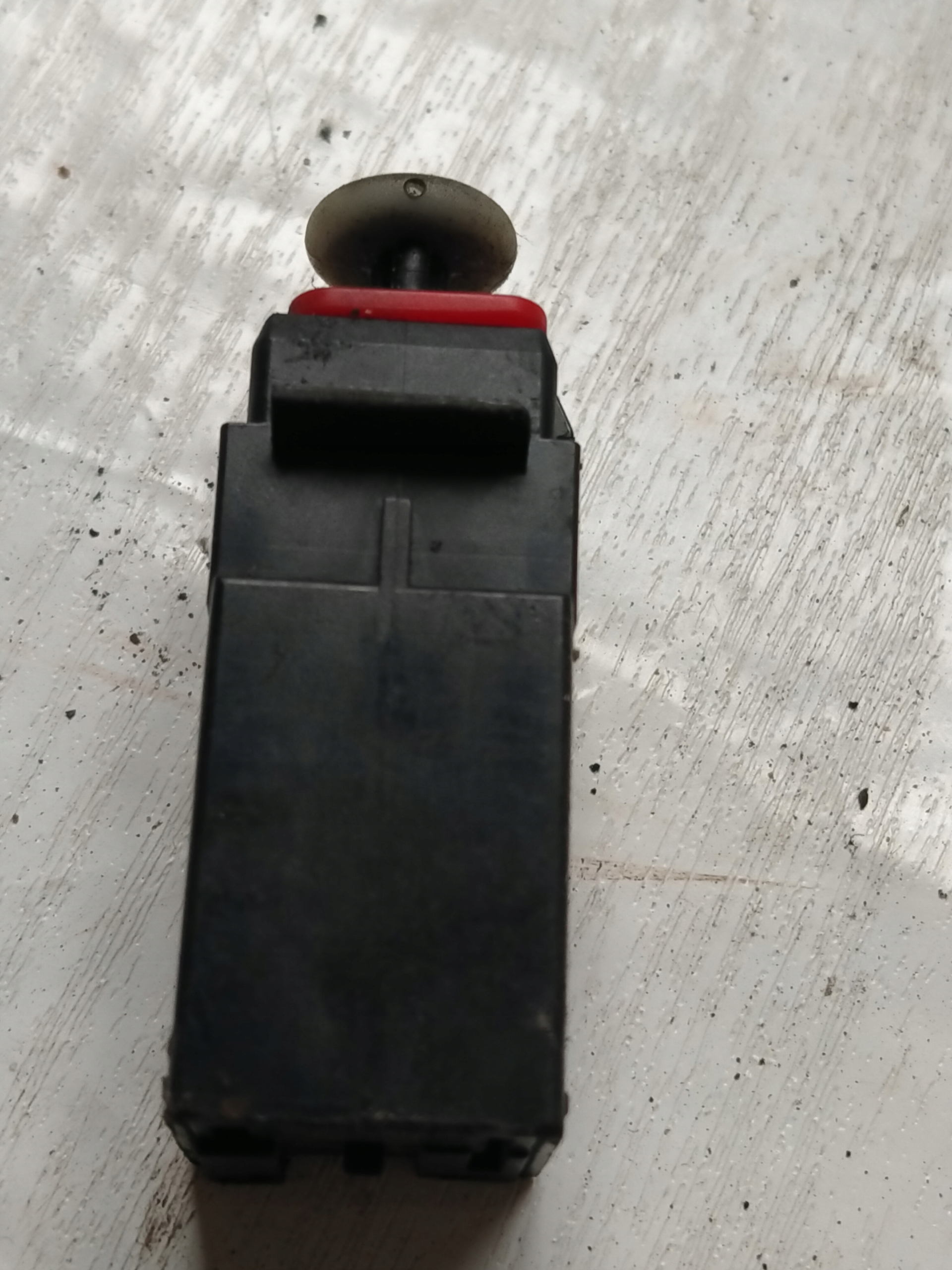 Remlichtschakelaar Opel 55701395 image 3
