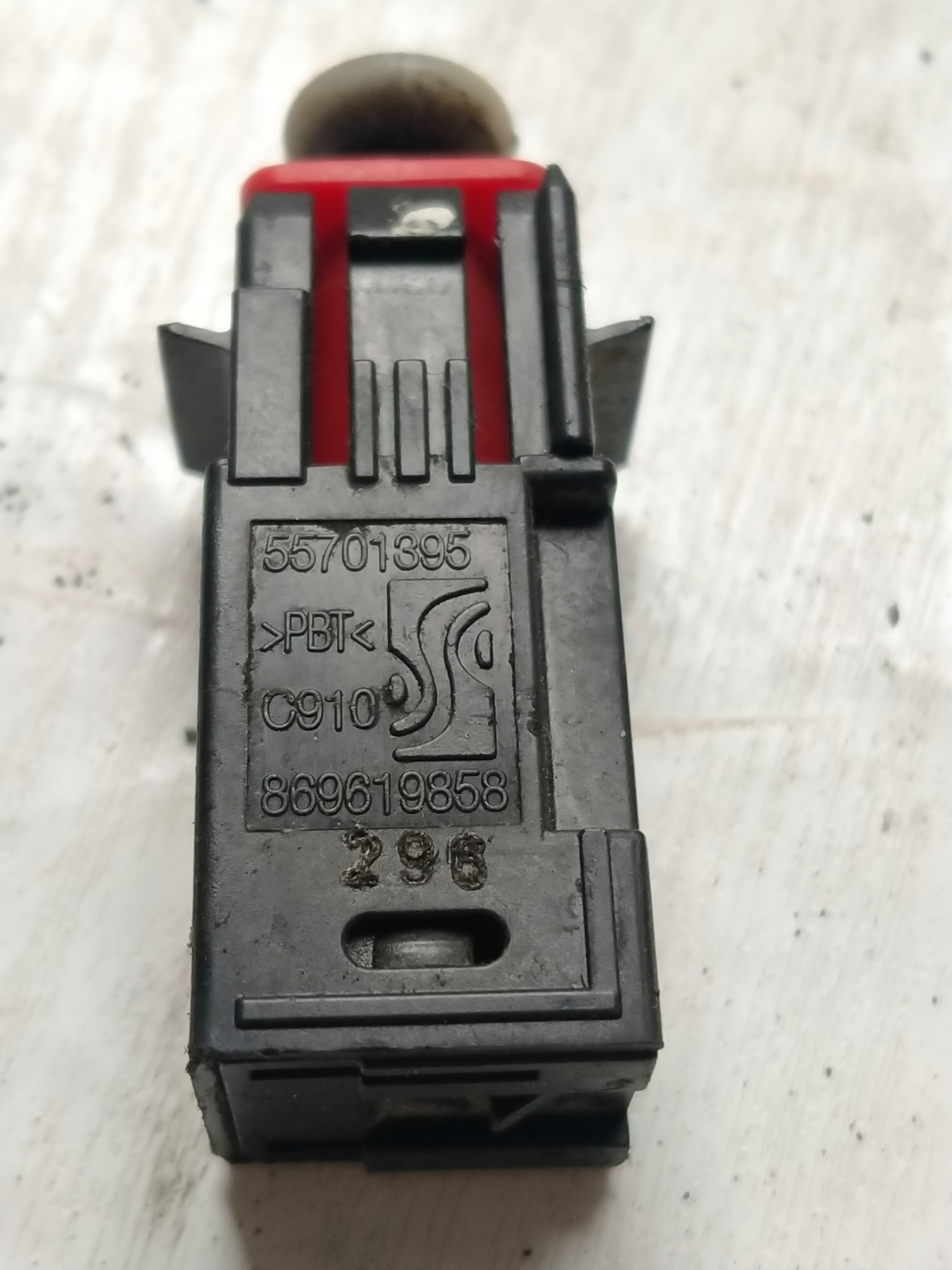 Remlichtschakelaar Opel 55701395 image 6